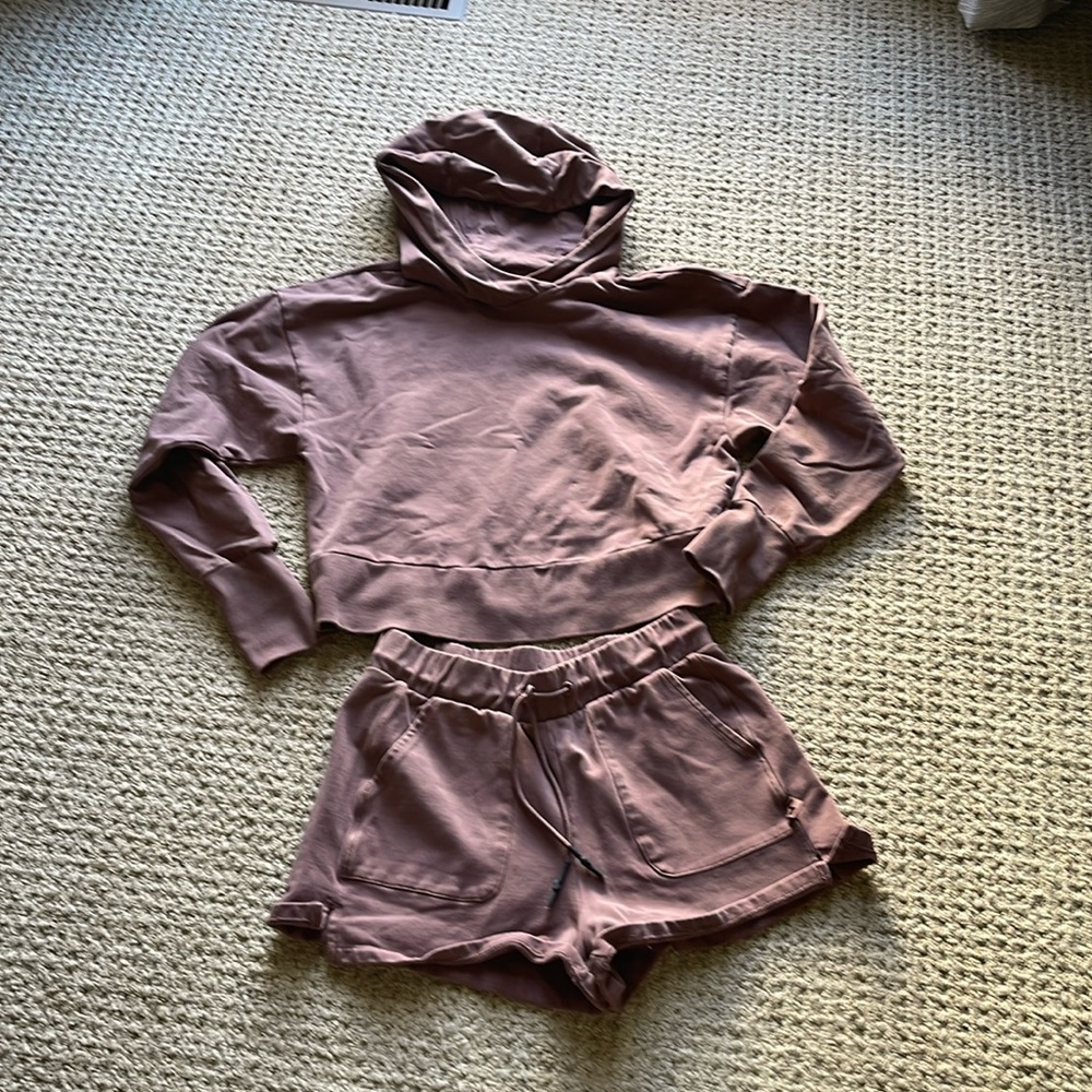 Joylab athleisure set